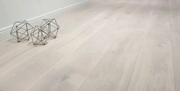 Amantea hardwood board